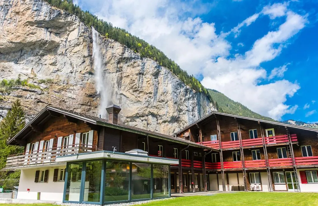 Alpine Base Hostel - Adults Only-1