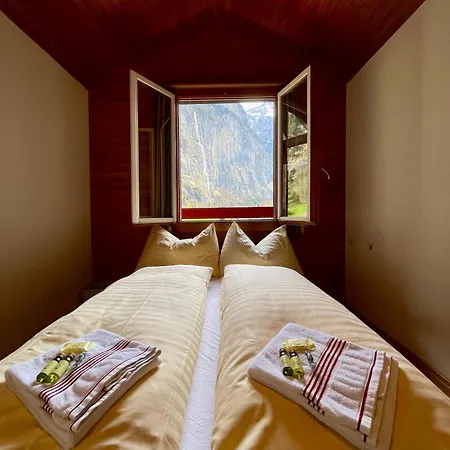 Alpine Base Hostel - Adults Only-2